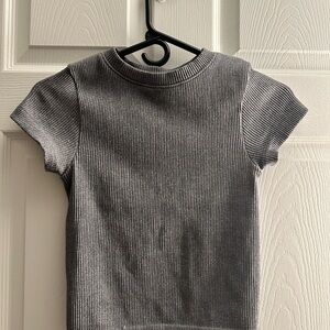 Old Navy Gray Ribbed Tee